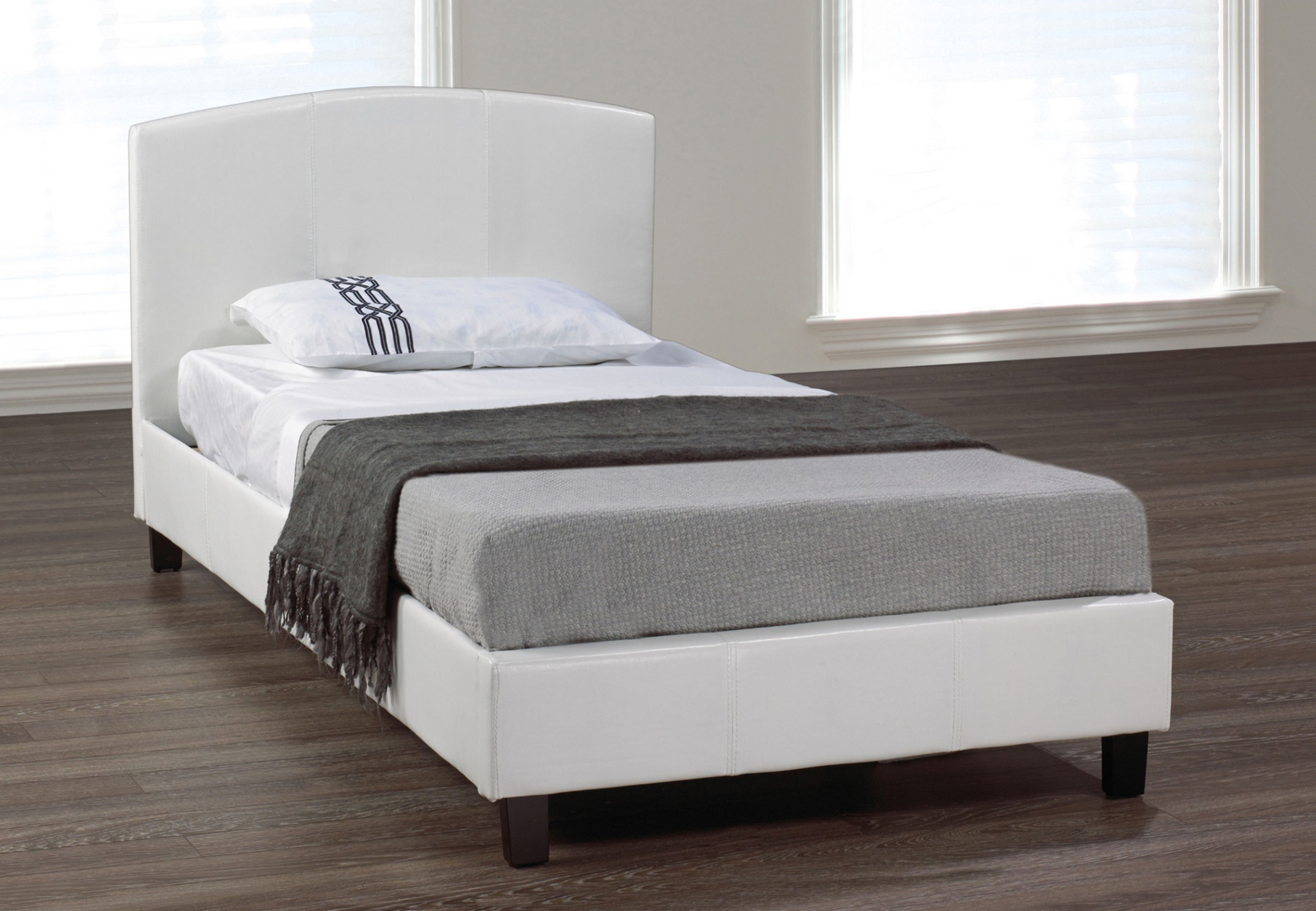 IF-133W Queen Size Bed