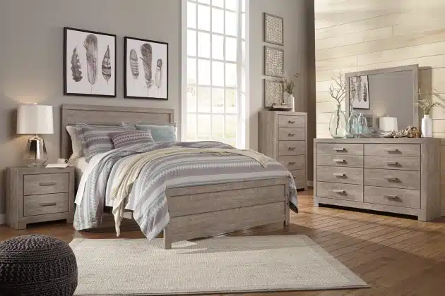 Culverbach Queen Panel Bedroom Set - Image 2