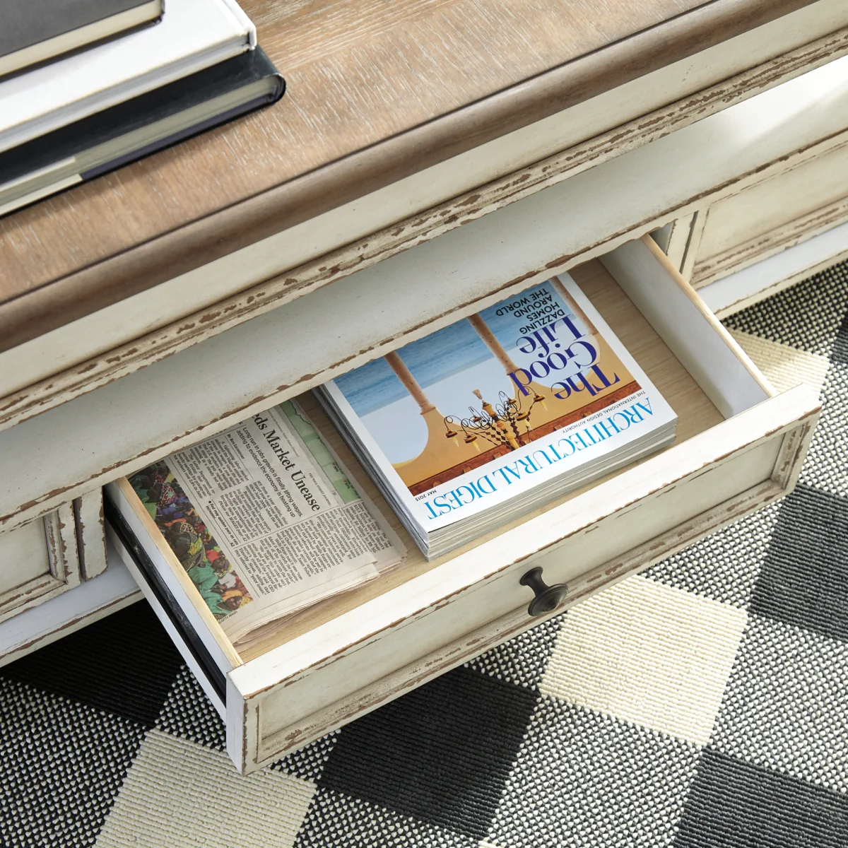 Realyn Coffee Table with Lift Top - Image 2