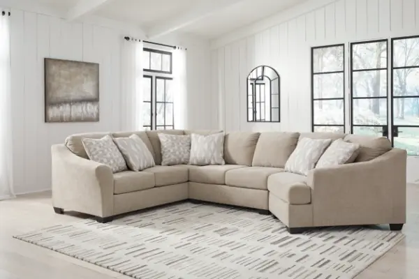 Alternative view of Brogan Bay 3-Piece Sectional